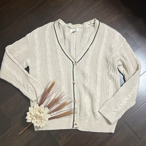 Jessica Simpson Sweaters - Jessica Simpson Cream Button Cardigan Size Large